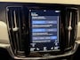 Volvo V90 2.0 T8 AWD INSCRIPTION AUTOMAAT NIEUWSTAAT ! LEDER NAVIGATIE ADAPTIVE CRUISE CONTROL STOEL EN STUURVERWARMING RIJSTROOKSESNOREN DODEHOEKSENSOREN ZEER MOOI !!