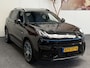 Lynk & Co 01 1.5 2023 FACELIFT ZWARTE HEMEL 360 CAMERA ADAPTIVE CRUISE CONTROL PANORAMA SCHUIF/KANTELDAK APPLE CARPLAY/ANDROID RIJSTROOKSENSOREN ZEER MOOI !!