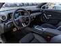 Mercedes-Benz A-klasse 250e Business Solution AMG | Panoramaschuifdak | Night pakket | Achteruitrijcamera | Stoelverwarming | MULTIBEAM LED |