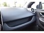 Renault Clio Estate TCe Limited | 1E EIGENAAR | DEALER ONDERH. | TREKHAAK | NAVI | PARKEER SENSOREN ACHTER | CLIMATE CONTROL | CRUISE CONTROL | LMV | PDC |