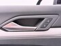 Volkswagen Golf 1.0 eTSI Life Business / ACC / Camera / Navi / Clima / Dodehoeksensoren /