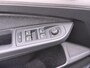 Volkswagen Golf 1.0 eTSI Life Business / ACC / Camera / Navi / Clima / Dodehoeksensoren /