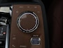 BMW iX xDrive50 M Sport High Executive 112 kWh SOH 96,2% | Full Option | Pano | Chrystal Buttons | Soft Close | Harman Kardon | Laser Lights | Achteras sturing | Massage stoelen | 4-Zone Climate Control | Carplay | Head-up