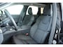 Volvo XC60 T6 Plug-in hybrid AWD Plus Dark | Head-Up display | Semi-Electrische Wegklapbare trekhaak | 360° Parkeercamera | Parkeersensoren voor + achter | Google infotainment | Parkeerverwarming | Panoramadak |