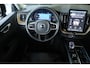 Volvo XC60 T6 Plug-in hybrid AWD Plus Dark | Head-Up display | Semi-Electrische Wegklapbare trekhaak | 360° Parkeercamera | Parkeersensoren voor + achter | Google infotainment | Parkeerverwarming | Panoramadak |