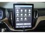 Volvo XC60 T6 Plug-in hybrid AWD Plus Dark | Head-Up display | Semi-Electrische Wegklapbare trekhaak | 360° Parkeercamera | Parkeersensoren voor + achter | Google infotainment | Parkeerverwarming | Panoramadak |