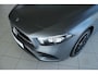 Mercedes-Benz A-klasse 250 e AMG Line ''OP AFSPRAAK'' | Nightpakket | Stoelverwarming | Burmester | Navigatie | Carplay | PDC |