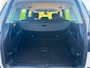Fiat 500L Living 1.4 T-Jet Lounge met parkeersensoren en navigatie en bluetooth telefoon / media en cruise controle en airco