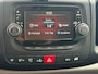 Fiat 500L Living 1.4 T-Jet Lounge met parkeersensoren en navigatie en bluetooth telefoon / media en cruise controle en airco