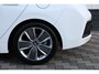 Hyundai Ioniq 1.6 GDi HEV Carplay Camera Trekhaak Leder !!