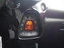 Peugeot 108 1.0 e-VTi Allure | Apple carplay | Achteruitrijcamera | Dab | Mistlampen | Zwart dak | Extra getint glas | Climate control | 5 deurs | Stuurwielbediening