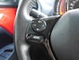 Peugeot 108 1.0 e-VTi Allure | Apple carplay | Achteruitrijcamera | Dab | Mistlampen | Zwart dak | Extra getint glas | Climate control | 5 deurs | Stuurwielbediening
