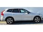 Volvo XC60 2.0 T6 PheV hybrid AWD Plus Dark Trekhaak -  360 Camera - 19” Wielen - Panoramadak - Lighting Pack – Alarm - Climate - Privacy Glass – Lederen bekleding – Power seats met memory - Achterbank verwarming - Telefoon lader -  2250 KG Trekgewicht