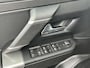Jeep Compass First Edition 74 kWh | Navigatie | Stoel & Stuur Verwarming | 360 graden camera | Dodehoekdetectie | Apple Carplay&Android Auto | Tot 8 jaar garantie!