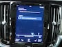 Volvo V90 Cross Country 2.0 B5 AWD Pro | Trekhaak | Schuifdak | Stoelverwarming v+a | LED | HUD