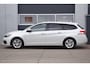 Peugeot 308 SW 1.2 PureTech Blue Lease Executive PANORAMADAK/APPLE CARPLAY/DEALER ONDERHOUDEN