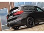 BMW X1 sDrive18d Centennial High Executive M Sport | 2e eigenaar | Keyless entry | M Sportstuur | Cruise control | Shadow Line | Navigatie | Climate control | Bluetooth | Trekhaak