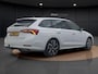Skoda Octavia Combi 1.5 e-TSI Sportline | Pano Dak | Trekhaak | Side Assist | Parkeerhulp | Elek. Stoel | Matrix LED | 18'' |