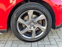 Volvo V40 Cross Country 1.6 T4 Kinetic Clima Navi 180PK City-Safe Lichtmetalen Velgen