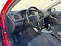 Volvo V40 Cross Country 1.6 T4 Kinetic Clima Navi 180PK City-Safe Lichtmetalen Velgen