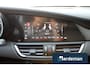 Alfa Romeo Giulia 2.0T TI Verde Visconti Driver Assist.