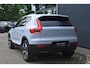Volvo XC40 B4 Plus Dark | Trekhaak | Verwarmbare voorstoelen en stuurwiel | Keyless | Premium audio by Harman Kardon |