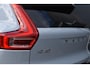 Volvo XC40 B4 Plus Dark | Trekhaak | Verwarmbare voorstoelen en stuurwiel | Keyless | Premium audio by Harman Kardon |