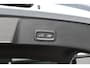 Volvo XC40 B4 Plus Dark | Trekhaak | Verwarmbare voorstoelen en stuurwiel | Keyless | Premium audio by Harman Kardon |