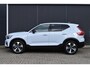 Volvo XC40 B4 Plus Dark | Trekhaak | Verwarmbare voorstoelen en stuurwiel | Keyless | Premium audio by Harman Kardon |