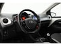 Toyota Aygo 1.0 VVT-i x-joy | Apple Carplay / Android Auto | Clima | Camera | 15 inch | Bluetooth | Privacy glas