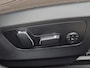 BMW 5-Serie 530e M Sport Edition / Fabrieksgarantie tot 06-2028 / NL'se auto / Trekhaak / 1800kg Trekgewicht / Harman/Kardon audio systeem / Comfort Pack & Travel Pack / Elektrische achterklep / Adaptief cruise control / Voorstoelen verwarmd & geventileerd / Achteruitrijcamera /