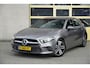 Mercedes-Benz A-klasse 160 5drs Luxury Business Solution BJ2021 Lmv 17" | Led V+A | Pdc | Achteruitrijcamera | Navi | Virtual cockpit | Dashboard verlichting | Climate control | Cruise control | Lederen Sportstoelen | Verwarmde voorstoelen | Zwarte hemel | Getint glas