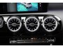 Mercedes-Benz A-klasse 160 5drs Luxury Business Solution BJ2021 Lmv 17" | Led V+A | Pdc | Achteruitrijcamera | Navi | Virtual cockpit | Dashboard verlichting | Climate control | Cruise control | Lederen Sportstoelen | Verwarmde voorstoelen | Zwarte hemel | Getint glas