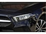 Mercedes-Benz A-klasse 180 5drs Business Solution BJ2022 Lmv 16" | Led V+A | Pdc | Achteruitrijcamera | Navi | Climate control | Cruise control | Sportstoelen | Verwarmde voorstoelen | Zwarte hemel | Getint glas