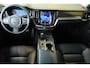Volvo V60 B3 Essential Edition | Parkeercamera | Parkeersensoren voor + achter | Stoelverwarming voor + achter | Stuurwielverwarming | Dealeronderhouden | Navigatie |