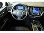 Volvo V60 B3 Essential Edition | Parkeercamera | Parkeersensoren voor + achter | Stoelverwarming voor + achter | Stuurwielverwarming | Dealeronderhouden | Navigatie |