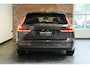 Volvo V60 B3 Essential Edition | Parkeercamera | Parkeersensoren voor + achter | Stoelverwarming voor + achter | Stuurwielverwarming | Dealeronderhouden | Navigatie |