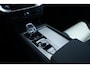 Volvo XC90 2.0 T8 Plug-in hybrid AWD Ultra Bright Exec. Ed. | Full option| Nieuw - Direct uit voorraad leverbaar| Gelaagd glas| Panorama dak| Vewarmbare voorstoelen met massagefunctie en ventilatie | Verwarmbare achterbank | Luchtvering | Bowers & Wilkins premium audio |  360" Camera |