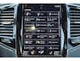 Volvo XC90 T8 Recharge AWD R-Design - Luchtvering - Panorama/schuifdak - IntelliSafe Assist & Surround - 360º Camera - Bowers & Wilkins audio - Adaptieve LED koplampen - Verwarmde voorstoelen, stuur & achterbank - Parkeersensoren voor & achter - Elektr. bedienb. voorstoelen met geheugen - Head up display - Standkachel - Extra getint glas - Inklapbare trekhaak - 22' LMV