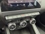 Renault Clio 1.6 E-Tech Hybrid 140 Initiale Paris | 360 Graden Camera | Bose Audiosysteem | Stoel- & Stuurverwarming | Leder