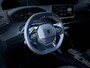 Peugeot 208 1.2 Hybrid 110 e-DCS6 Allure | CAMERA | NAVI | CARPLAY | DODEHOEKDETECT. | HALF/LEDER |