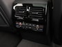 Volkswagen Touareg R Edition 3.0 eHybrid 462 PK Panoramadak | Trekhaak | 22" inch velgen | Navigatie | Lederen bekleding |