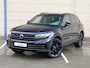 Volkswagen Touareg R Edition 3.0 eHybrid 462 PK Panoramadak | Trekhaak | 22" inch velgen | Navigatie | Lederen bekleding |