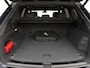 Volkswagen Touareg R Edition 3.0 eHybrid 462 PK Panoramadak | Trekhaak | 22" inch velgen | Navigatie | Lederen bekleding |