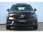 Volvo XC40 Single Motor Extended Range Ultimate 82 kWh | Adaptive Cruise & Pilot Assist | Panoramisch Schuif-/Kanteldak | Power Seats incl. Memory | Premium Harman/Kardon Audio | Google Services | Elektr. Achterklep | 360 Camera |