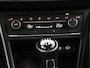 Volkswagen Polo 1.0 TSI 95pk Highline · Apple/Android Car Play · Navigatie · Clima · 16"Velgen · Sportstoelen · Draadloze Telefoonlader ·