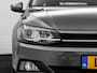 Volkswagen Polo 1.0 TSI 95pk Highline · Apple/Android Car Play · Navigatie · Clima · 16"Velgen · Sportstoelen · Draadloze Telefoonlader ·