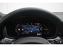 Volvo V60 T8 Plug-in hybrid AWD Plus Dark | Elektrisch verstelbare stoelen met geheugenfunctie | Premium audiosysteem van Harman Kardon | Semi-elektrische trekhaak | Stoelverwarming vóór en achter | Stuurverwarming | 360°-camera