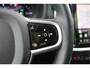 Volvo V60 T8 Plug-in hybrid AWD Plus Dark | Elektrisch verstelbare stoelen met geheugenfunctie | Premium audiosysteem van Harman Kardon | Semi-elektrische trekhaak | Stoelverwarming vóór en achter | Stuurverwarming | 360°-camera