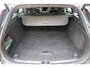 Volvo V60 T8 Plug-in hybrid AWD Plus Dark | Elektrisch verstelbare stoelen met geheugenfunctie | Premium audiosysteem van Harman Kardon | Semi-elektrische trekhaak | Stoelverwarming vóór en achter | Stuurverwarming | 360°-camera